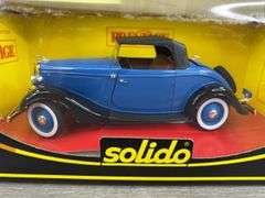 1934 Ford Cabriolet, 9” Long, Solido, Prestige