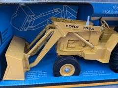 Giant Ford 755A Tractor/Loader/Backhoe, 1/12, Ertl, No. 820