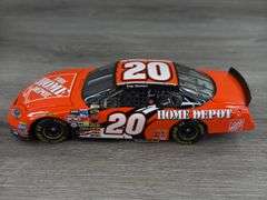 Tony Stewart #20 Home Depot/NEXTEL Inaugural Season 2004 Monte Carlo Stock Car, 1/24, Limited Edition, #2728/3704, Action, Dealer Exclusive