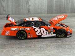 Tony Stewart #20 Home Depot 2003 Monte Carlo Stock Car, 1/24, Limited Edition, Action
