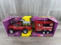 Nylint Stables Stable Set, 21” Long, Nylint 50th Anniversary