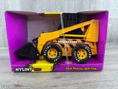 Hard Hat Contractors End Loader, 11 1/2” Long, Nylint Toys