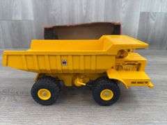 International 180 Pay Hauler, 1/24, Diamond Grille, Ertl