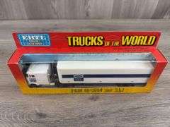 Ford CL-9000 W/Van, 1/64, Ertl, Trucks & Miniatures Of The World