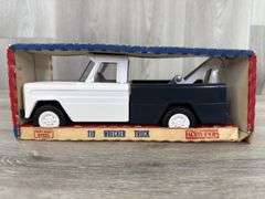 Structo 110 Wrecker Truck, Kom-Pak Trucks, 9” Long