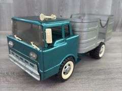 Structo Delivery Truck, 13” Long