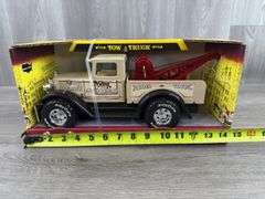 Nylint Auto Repair Tow Truck, 13 3/4” Long, Nylint Classics