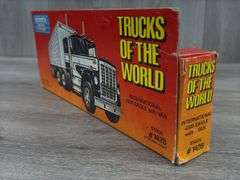 International 4300 Eagle Dr. Pepper Van, 1/64, Ertl, Trucks & Miniatures Of The World