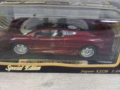1992 Jaguar XJ220, 1/18, Maisto, Special Edition