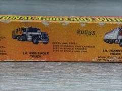 International 4300 Eagle Exxon Tanker, 1/64, Ertl, Trucks & Miniatures Of The World