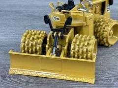 Caterpillar 825B Compactor W/Blade, 1/50, Joal