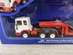MAN Lorry W/Trailer & Bulldozer, 1/55, Siku