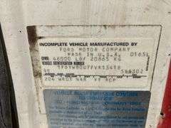 Ford 8000 w/ L3020 New Leader Spreader