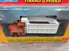 International Paystar 5000 Dump Truck, 1/64, Ertl, Trucks & Miniatures Of The World