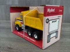 Nylint Dump Truck, 8 1/4” Long