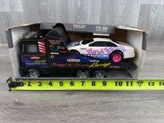 Briggs & Stratton Wall Bangers Sound Machine Race Car Hauler, 11 1/2”