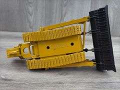 Caterpillar D11R Carrydozer Track-Type Tractor, 1/50