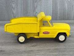 Tonka Jeep Dump Truck, 9 1/2” Long