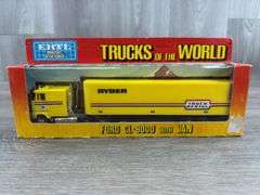 Ford CL-9000 Ryder Truck Rental W/Van, 1/64, Ertl, Trucks & Miniatures Of The World