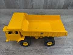International 180 Pay Hauler, 1/24, Diamond Grille, Ertl