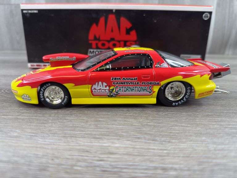 Gatornationals MAC Tools 1997 Pontiac Pro Stock, 1/24, Limited Edition, 1 Of 8000, Action