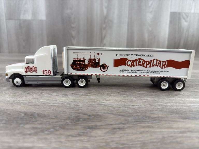 Caterpillar Holt 30 Tractor Trailer, 1/64, Winross