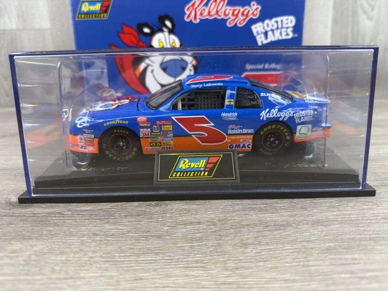 Terry Labonte #5 Kellogg’s Special 1997 Monte Carlo Stock Car, 1/24, 1 Of 6600, Certificate Of Authenticity, Revell Collection