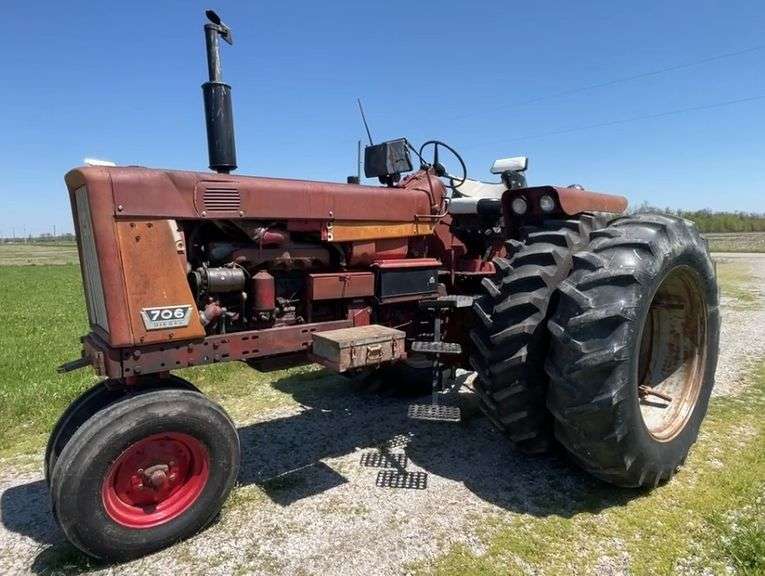 1965 Farmall 706 Diesel
