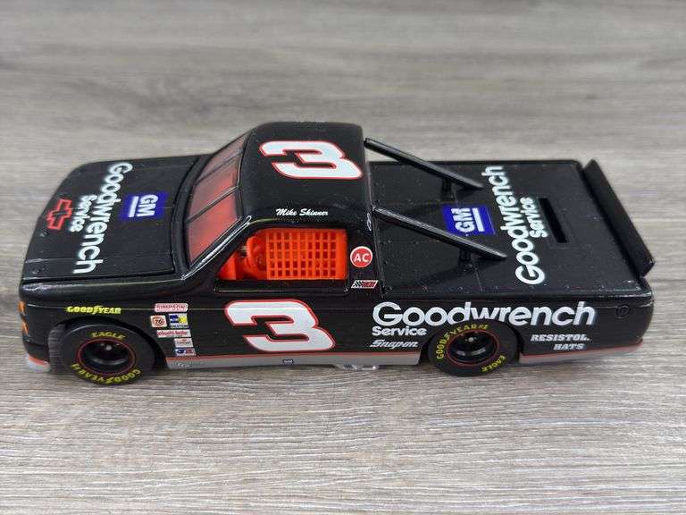 Mike Skinner #3 Goodwrench Chevy Race Truck Bank, 1/24, 1995 Limited Edition, 1 Of 5004, Racing Collectables Club Of America
