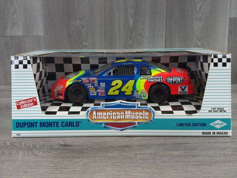 Jeff Gordon #24 DuPont Monte Carlo Stock Car, 1/18, Limited Edition, American Muscle, Ertl Collectibles
