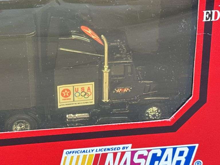 Davey Allison #28 Havoline Racing Team Transporter, 1/64, 1993 Edition, Racing Champions