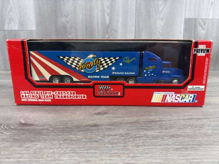 Ted Musgrave The Family Channel Racing Team Transporter, 1/64, 1995 Preview Edition, Racing Champions