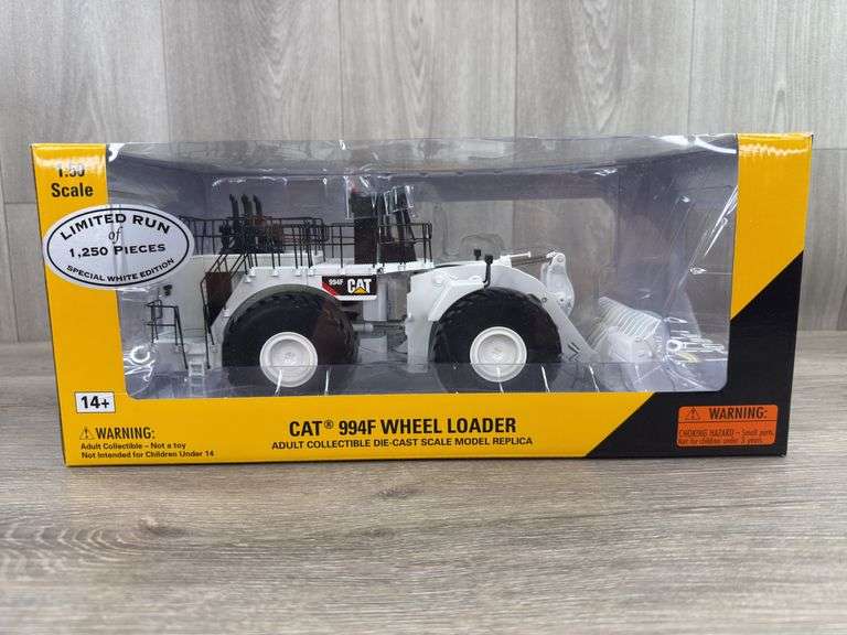 Caterpillar 944F Wheel Loader, 1/50, Special White Edition