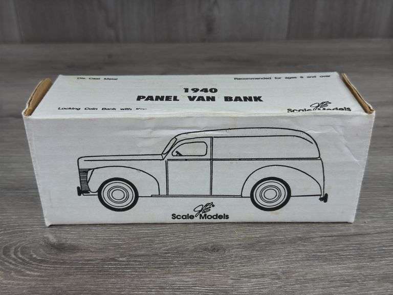 Alan Kulwicki #7 1940 Ford Panel Van Bank, 1/25, 1992 Champion, #2249, Scale Models