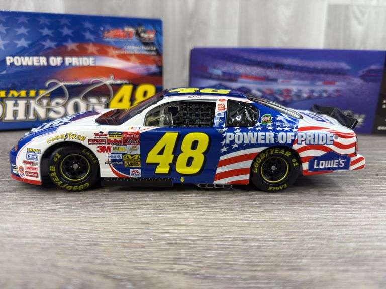 Jimmie Johnson #48 Lowe’s/Power Of Pride 2002 Monte Carlo Stock Car, 1/24, Limited Edition, Action 10th Anniversary