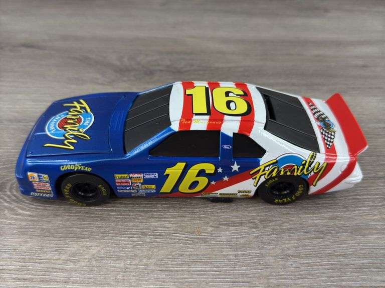 Ted Musgrave #16 The Family Channel 1994 Thunderbird Stock Car Bank, 1/24, 1 Of 2508, Action Platinum Series Racing Collectables