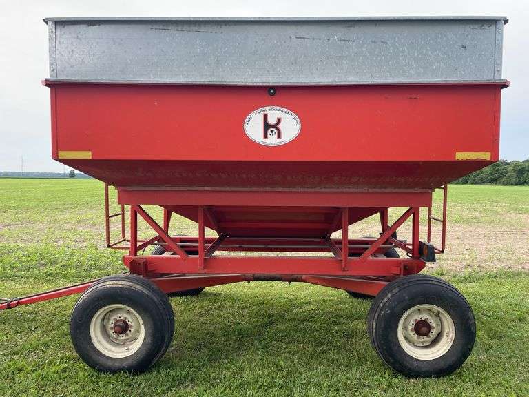 Korey 325 hopper wagon
