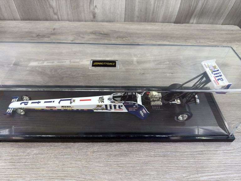 Larry Dixon Miller Lite 1997 Top Fuel Dragster, 1/24, Limited Edition, 1 Of 10,000, Action
