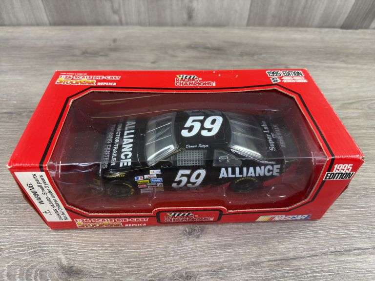 Dennis Setzer #59 Alliance Ford Thunderbird Stock Car, 1/24, 1995 Edition, Racing Champions