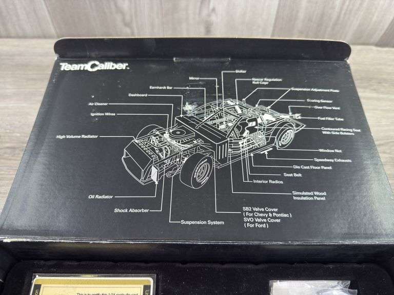 Rick Henricks #24 GMAC Racing 2000 Monte Carlo Stock Car, 1/24, #657/2340, Limited Edition, Owners Series, Certificate Of Authenticity, Team Caliber