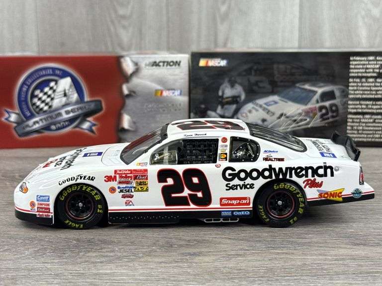 Kevin Harvick #29 GM Goodwrench/Black Rookie 2001 Monte Carlo Stock Car Bank, 1/24, Limited Edition, 1 Of 504, Action Platinum Series