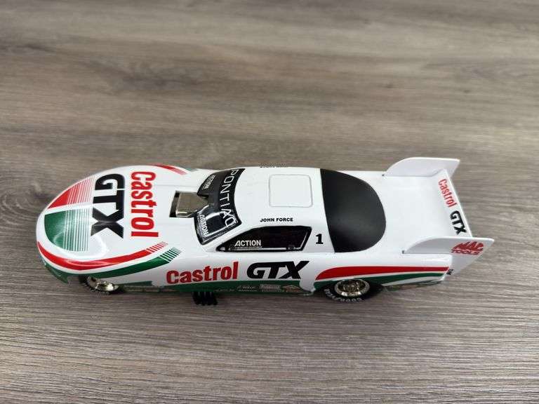 John Force Castrol GTX Pontiac Funny Car, 1/24, Limited Edition, Racing Collectables Action Platinum Series