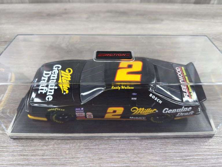 Rusty Wallace #2 Miller Genuine Draft Ford Thunderbird Stock Car Bank, 1/24, 1995 Limited Edition, Action