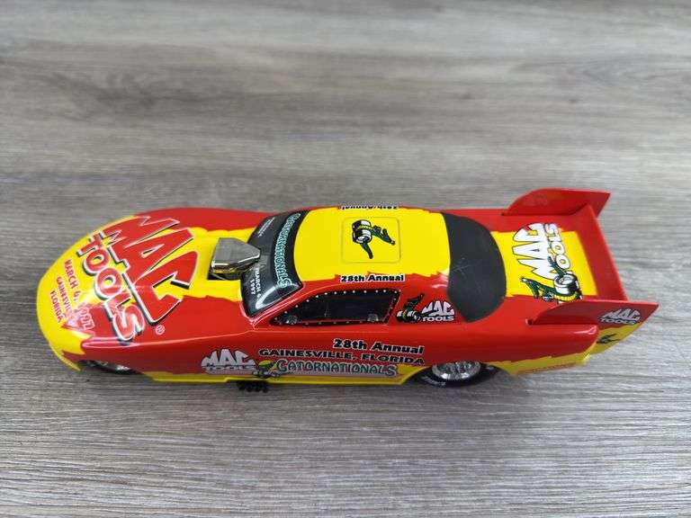 1997 Gatornationals 28th Annual MAC Tools Funny Car, 1/24, Limited Edition, 1 Of 7500, Action