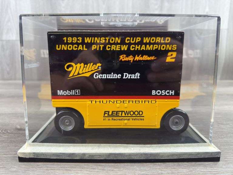 Rusty Wallace #2 Pit Wagon, 1/16, 1995 Limited Edition, 1 Of 2508, Action