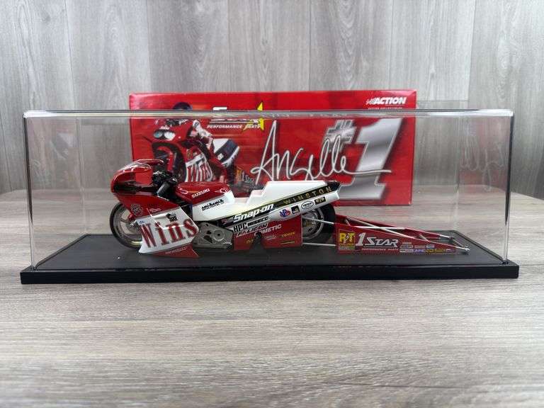 Angelle Seeling Winston 2001 Pro Stock Bike, 1/9, Limited Edition, 1 Of 6196, Action