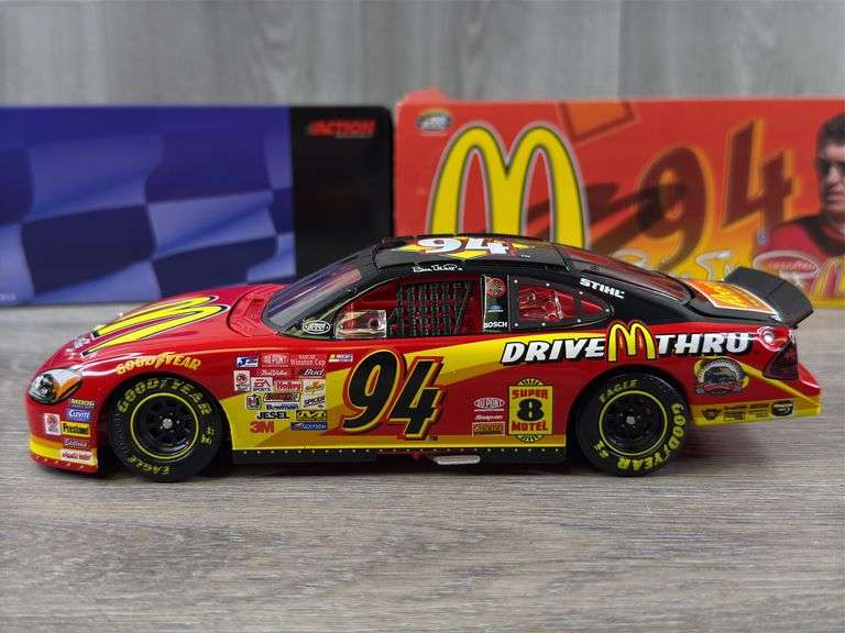 Bill Elliot #94 McDonald’s 2000 Taurus Stock Car, 1/24, Limited Edition, Action