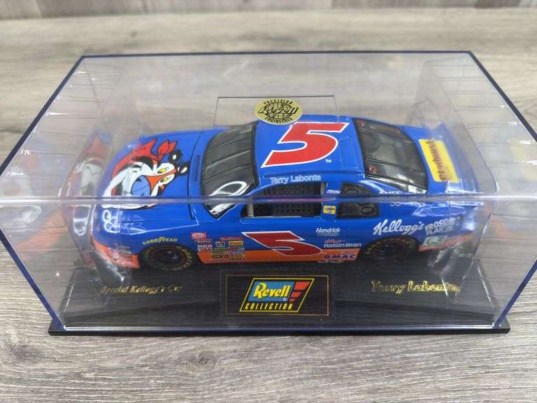 Terry Labonte #5 Kellogg’s Special 1997 Monte Carlo Stock Car, 1/24, Limited Edition, 1 Of 6600, Certificate Of Authenticity, Revell Collection