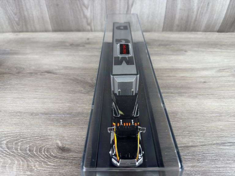 Rusty Wallace #2 Miller Genuine Draft Race Car Transporter, 1/64, 1995 Limited Edition, Racing Collectables Action Platinum Series
