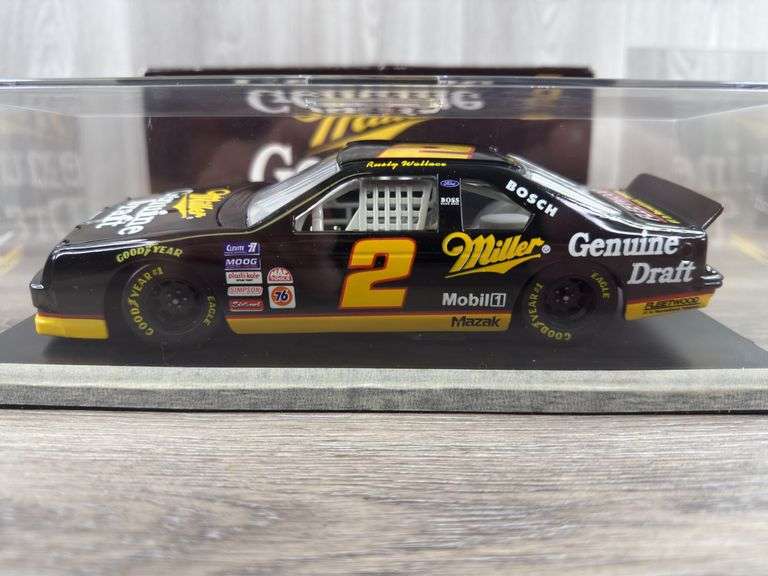 Rusty Wallace #2 Miller Genuine Draft Ford Thunderbird Stock Car, 1/24, 1995 Limited Edition, Action